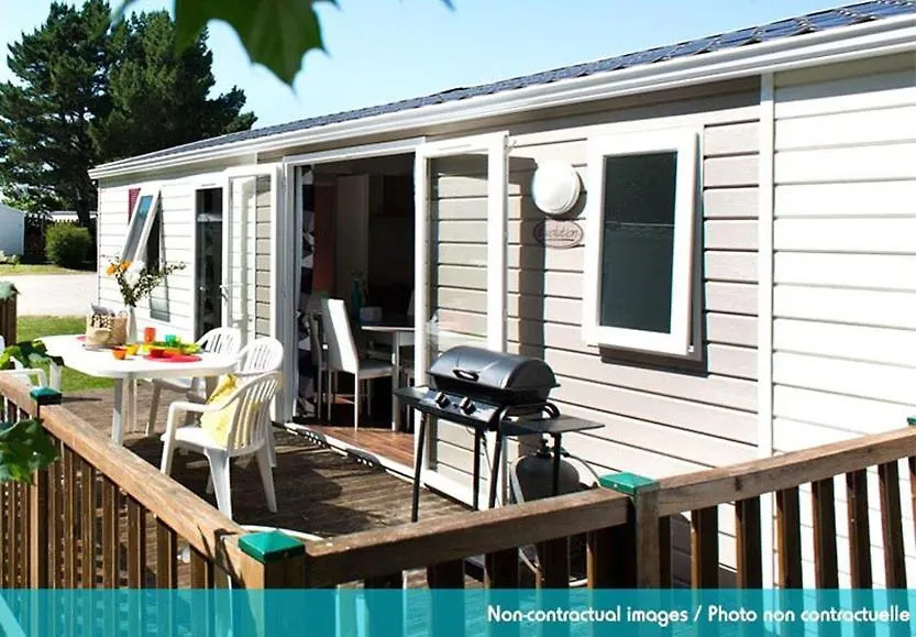 Camping Officiel Siblu Le Montourey Frejus Campsite
