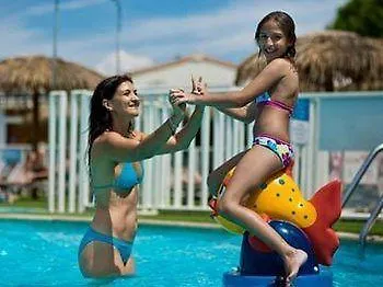 Camping Officiel Siblu Le Montourey Frejus Campsite
