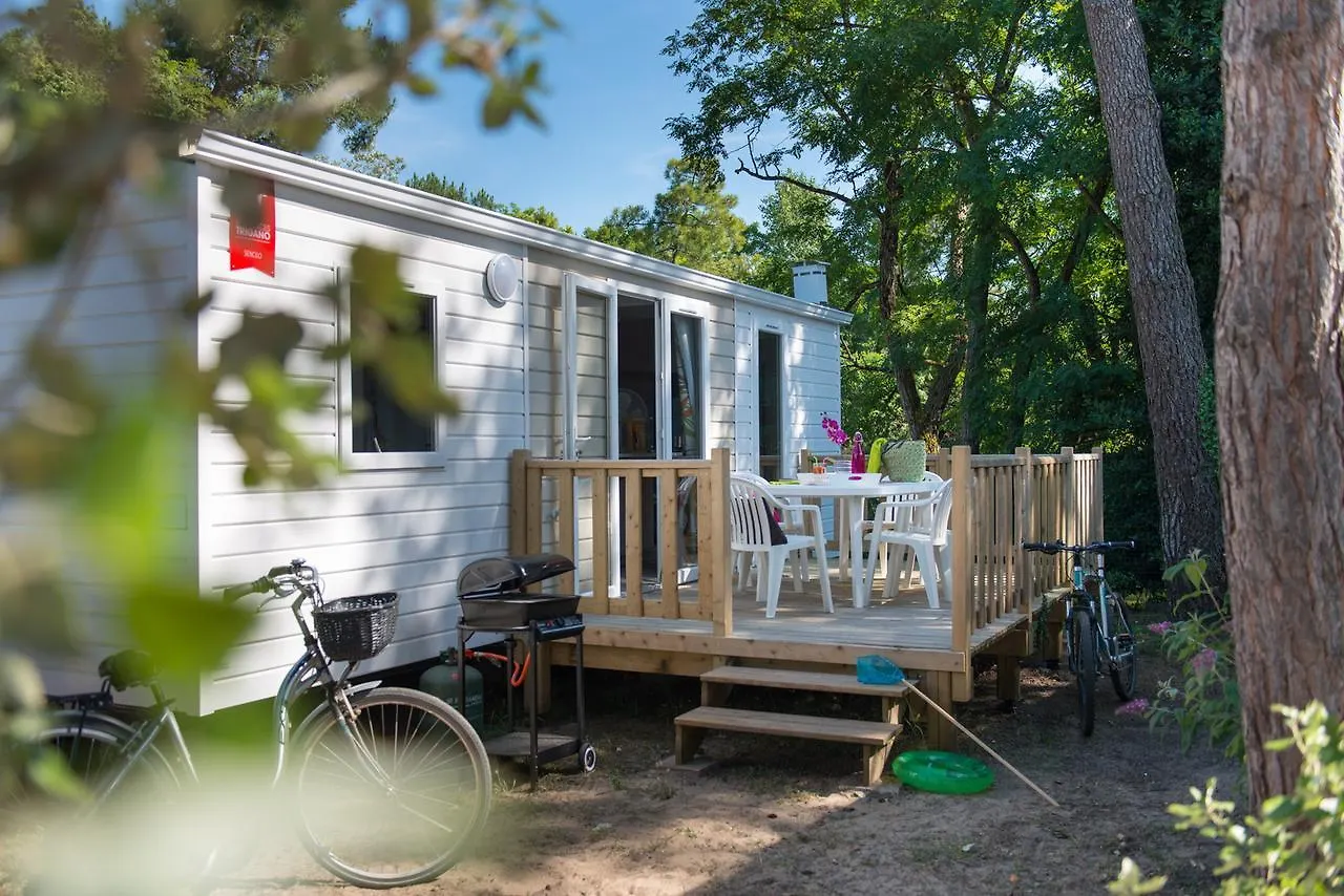 Camping Officiel Siblu Le Montourey Frejus Campsite