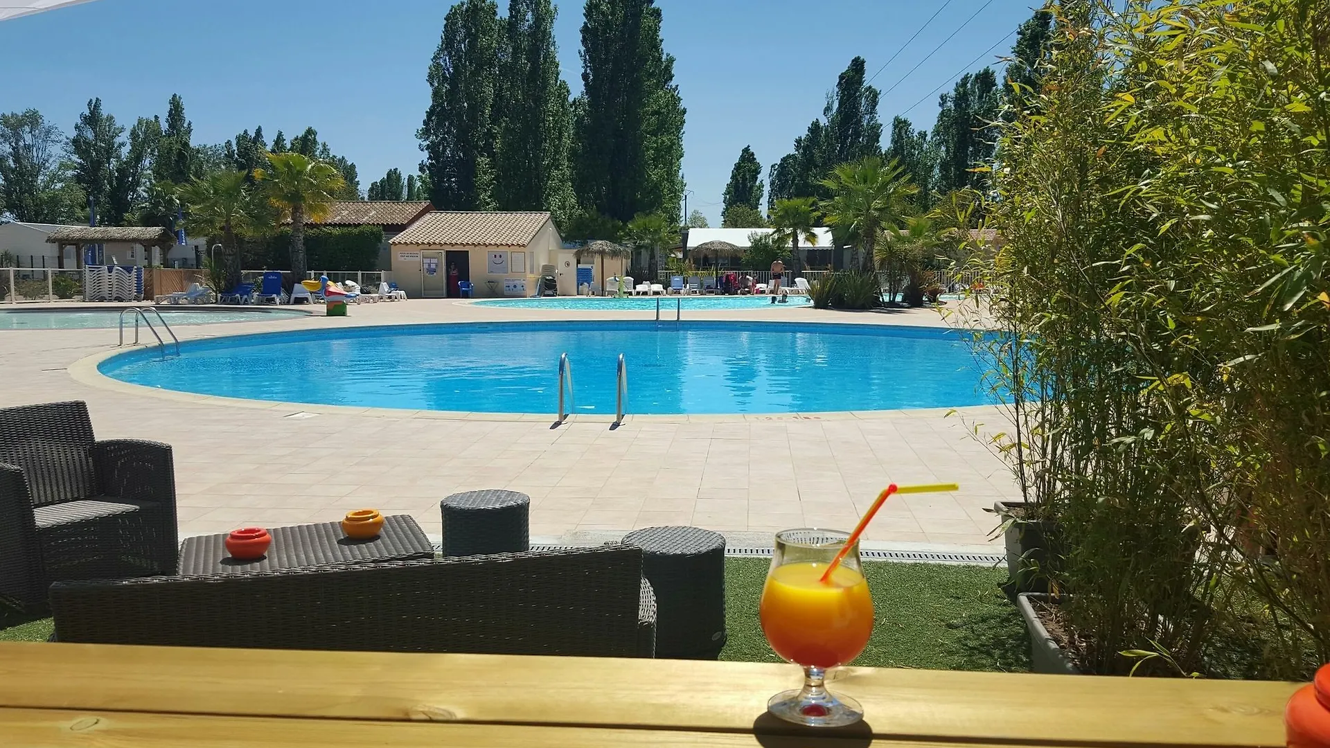 Camping Officiel Siblu Le Montourey Frejus Campsite