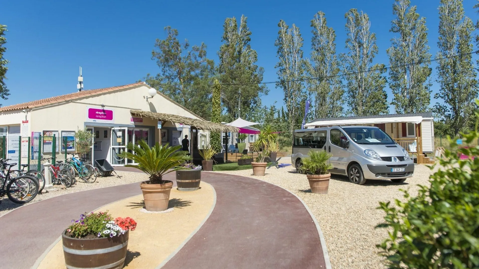 Camping Officiel Siblu Le Montourey Frejus Campsite
